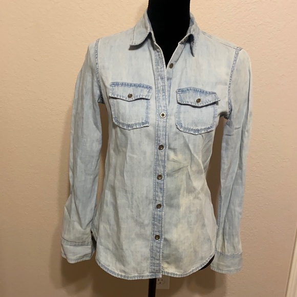 Banana Republic Tops - Banana Republic Blue Jean Button Up Shirt